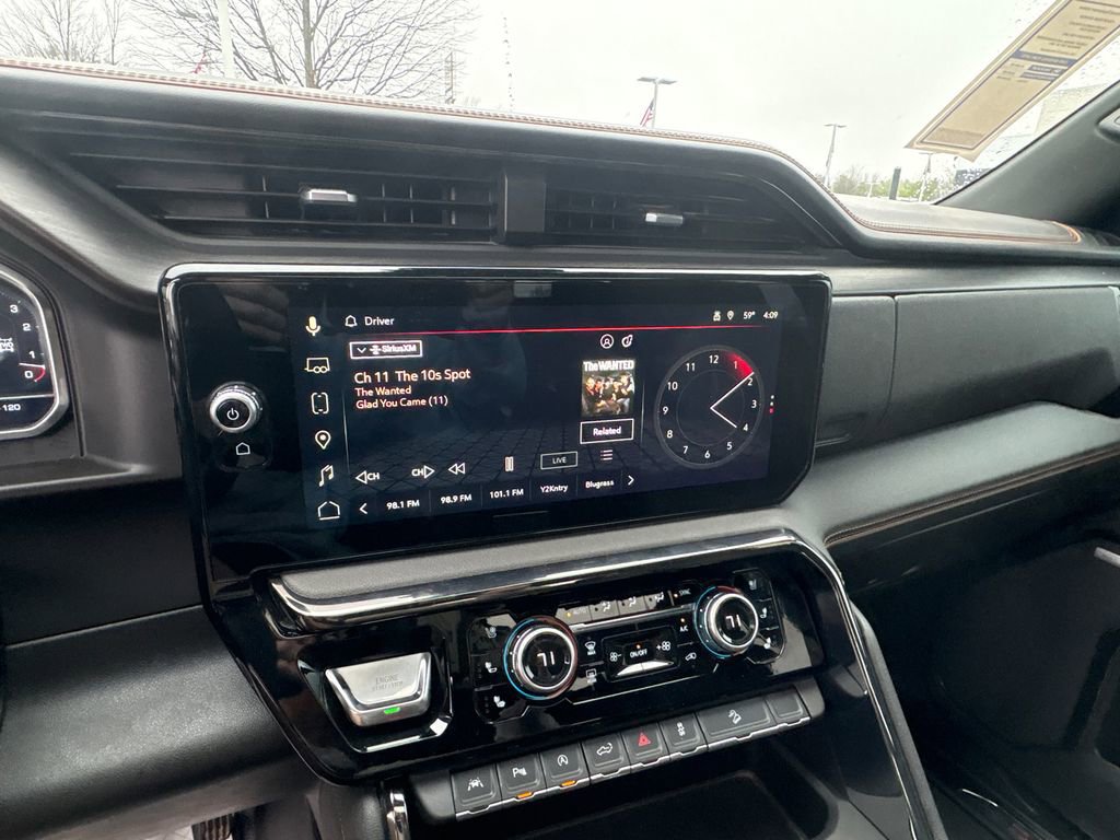 Used 2024 GMC Sierra 1500 AT4 w/ Technology Package image 23