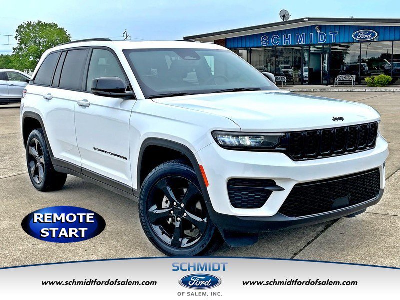 Used 2024 Jeep Grand Cherokee Altitude AWD/4WD image 1