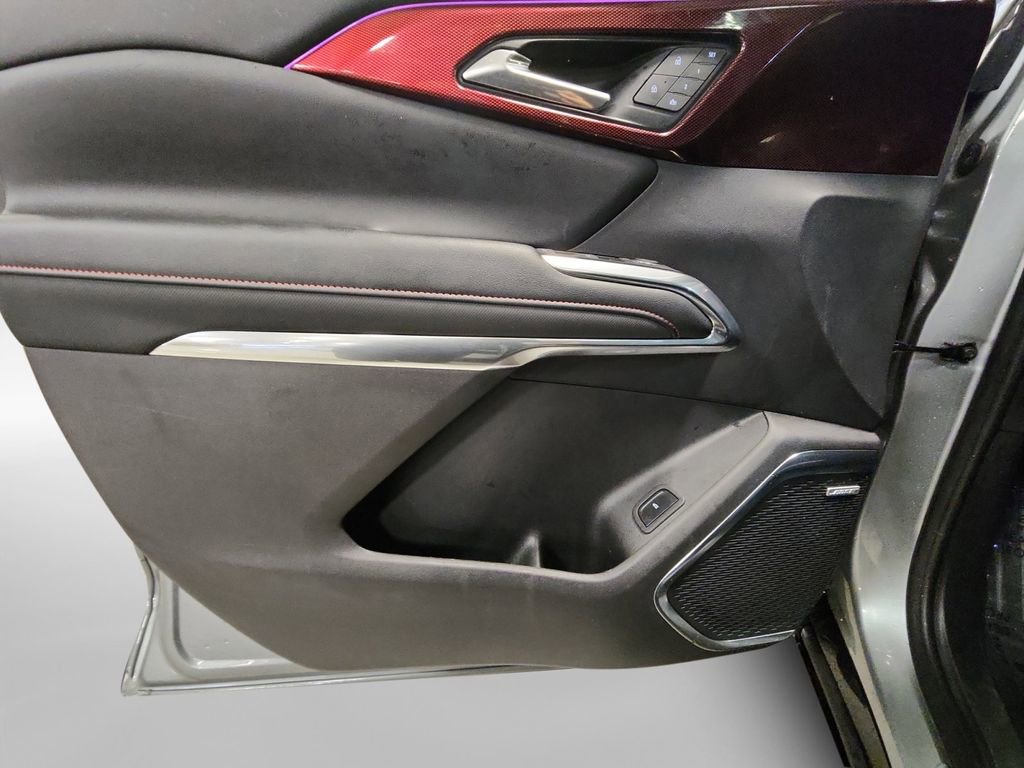 Certified 2024 Chevrolet Traverse RS w/ LPO, Floor Liner Package image 14