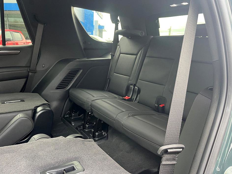 Used 2025 Chevrolet Tahoe Z71 w/ Comfort Package image 27