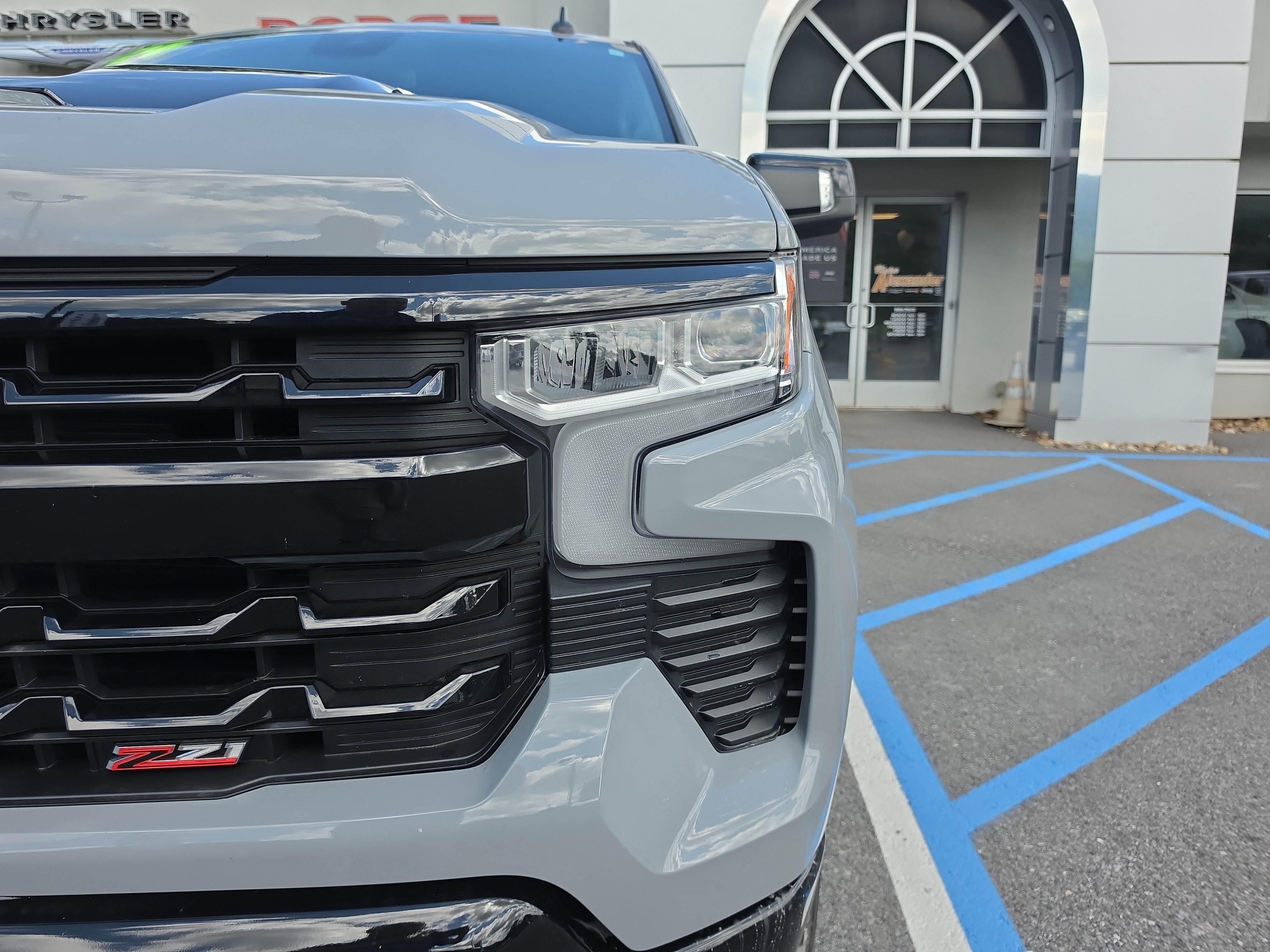 Used 2024 Chevrolet Silverado 1500 LT Trail Boss w/ Convenience Package II AWD/4WD image 10