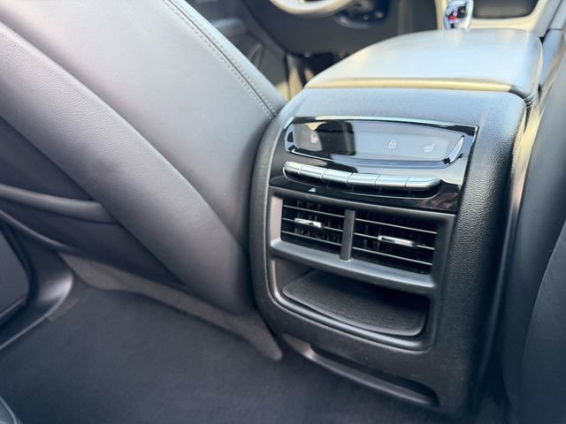 Used 2022 Cadillac XT5 Premium Luxury w/ Platinum Package image 41