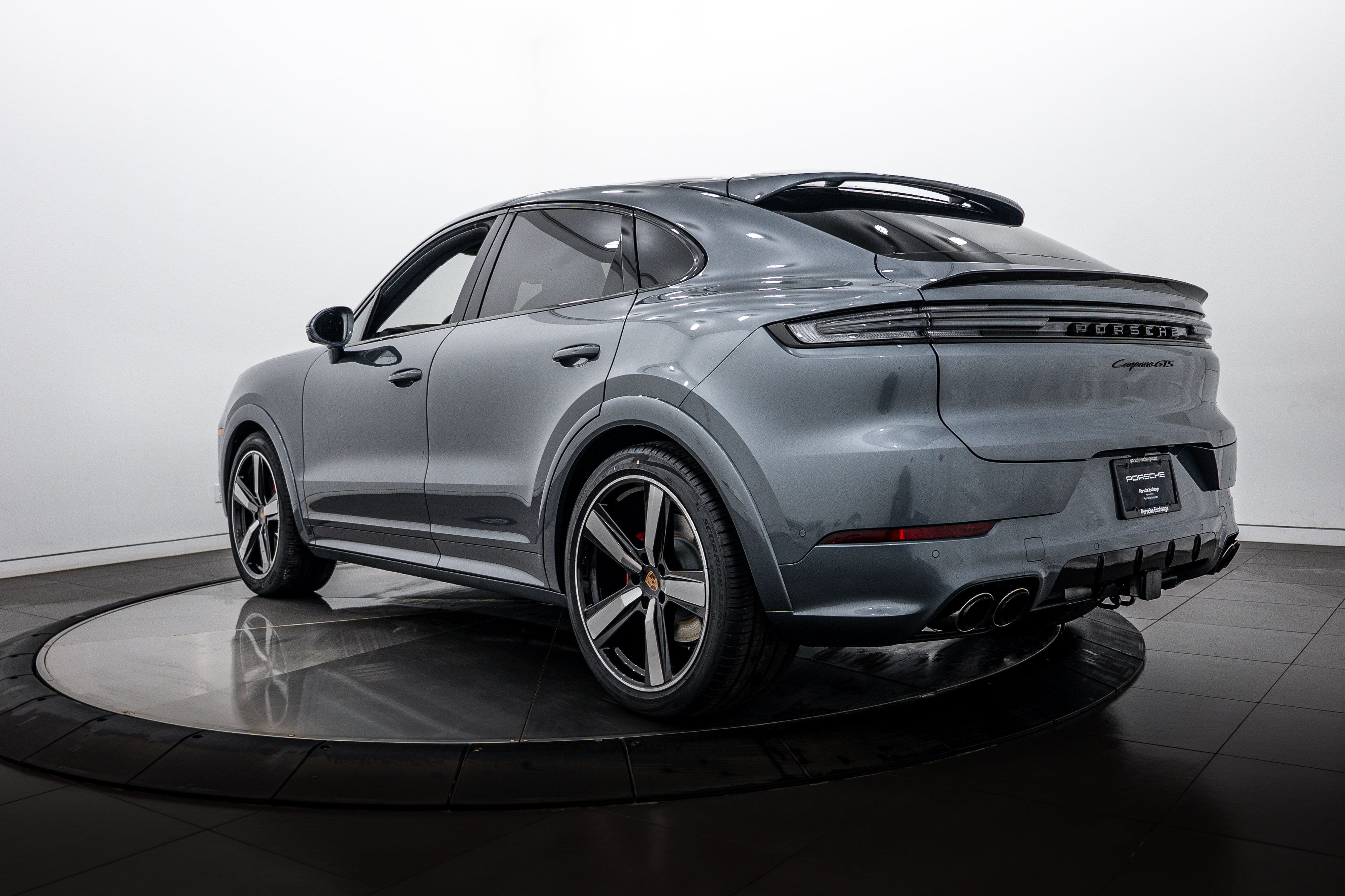 New 2026 Porsche Cayenne GTS AWD/4WD image 3