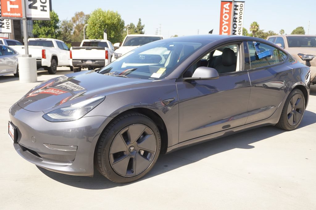 Used 2023 Tesla Model 3 Standard Range RWD image 4