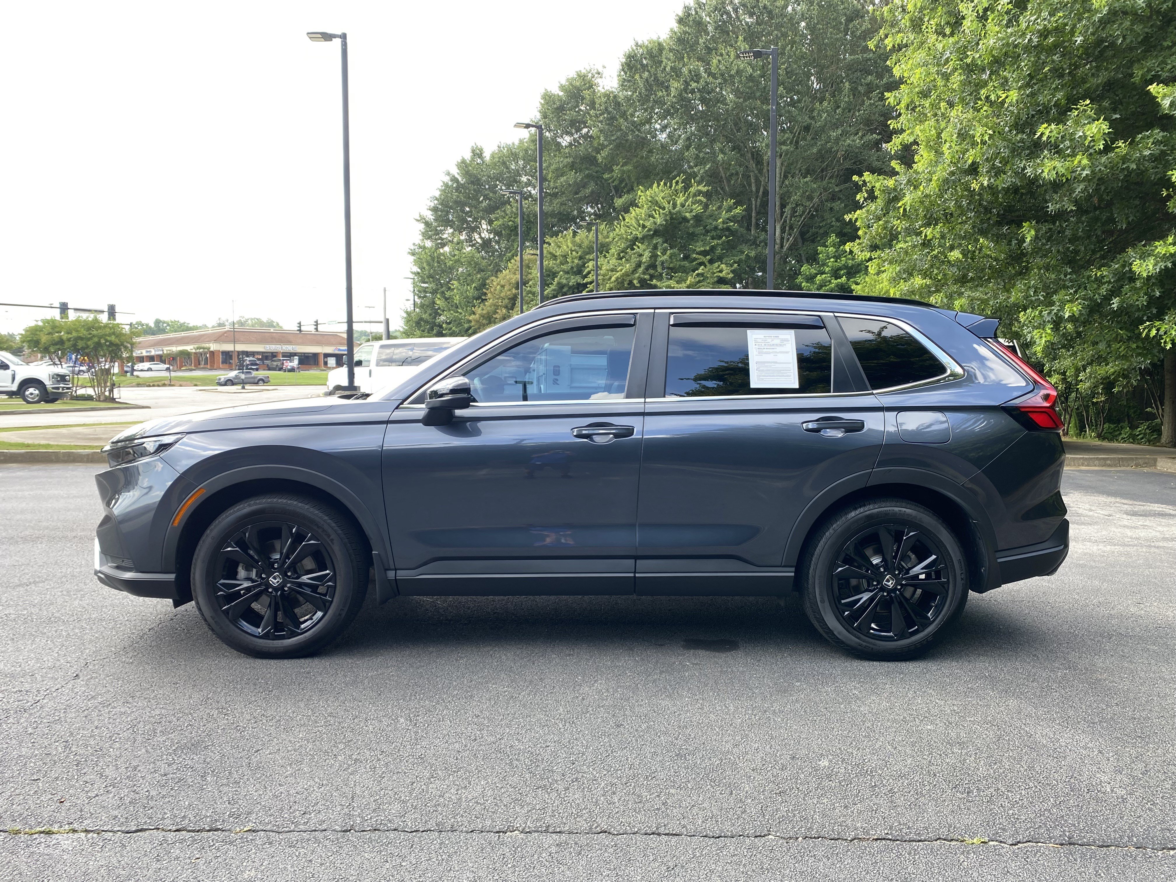 Used 2024 Honda CR-V Sport Touring image 6
