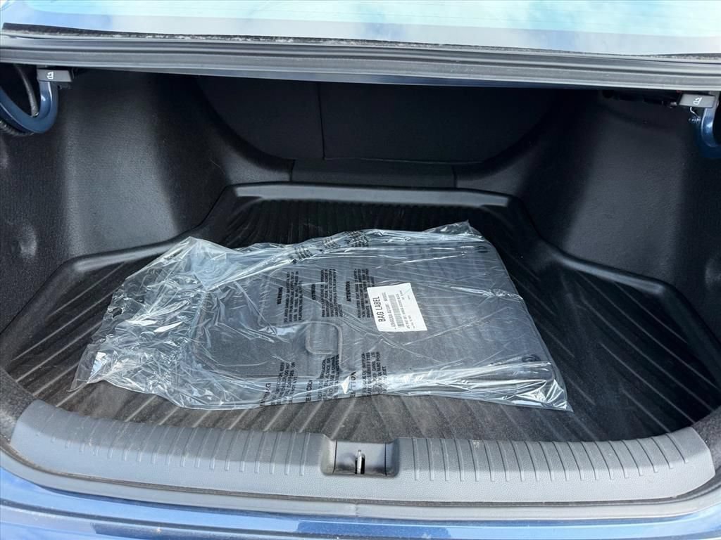 Used 2023 Honda Accord EX image 27