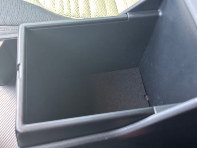 Used 2025 Kia Sportage SX image 37