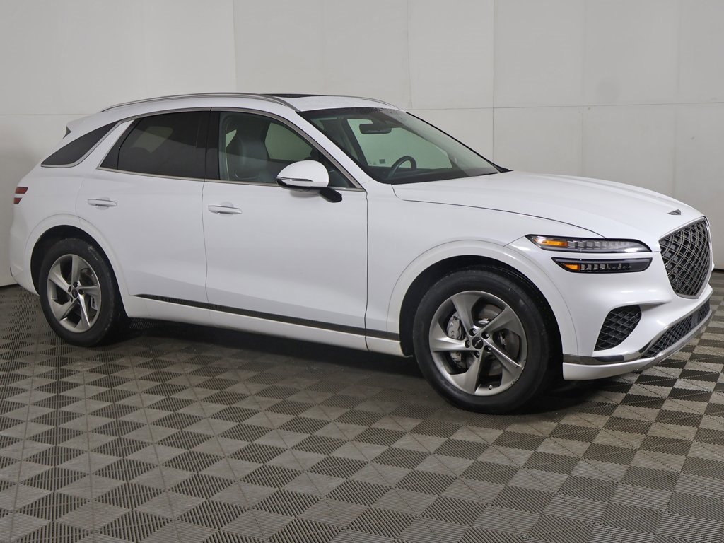 Used 2026 Genesis GV70 2.5T Select image 15