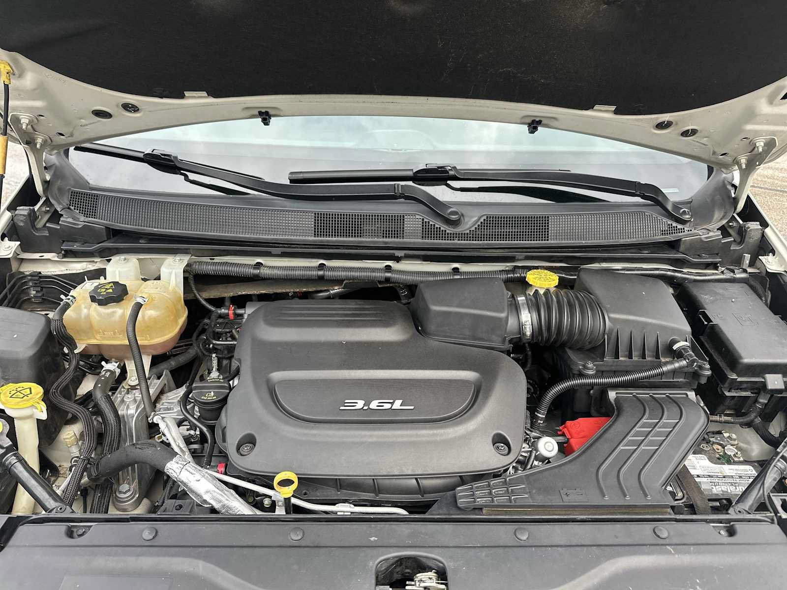 Used 2017 Chrysler Pacifica Touring-L FWD image 15