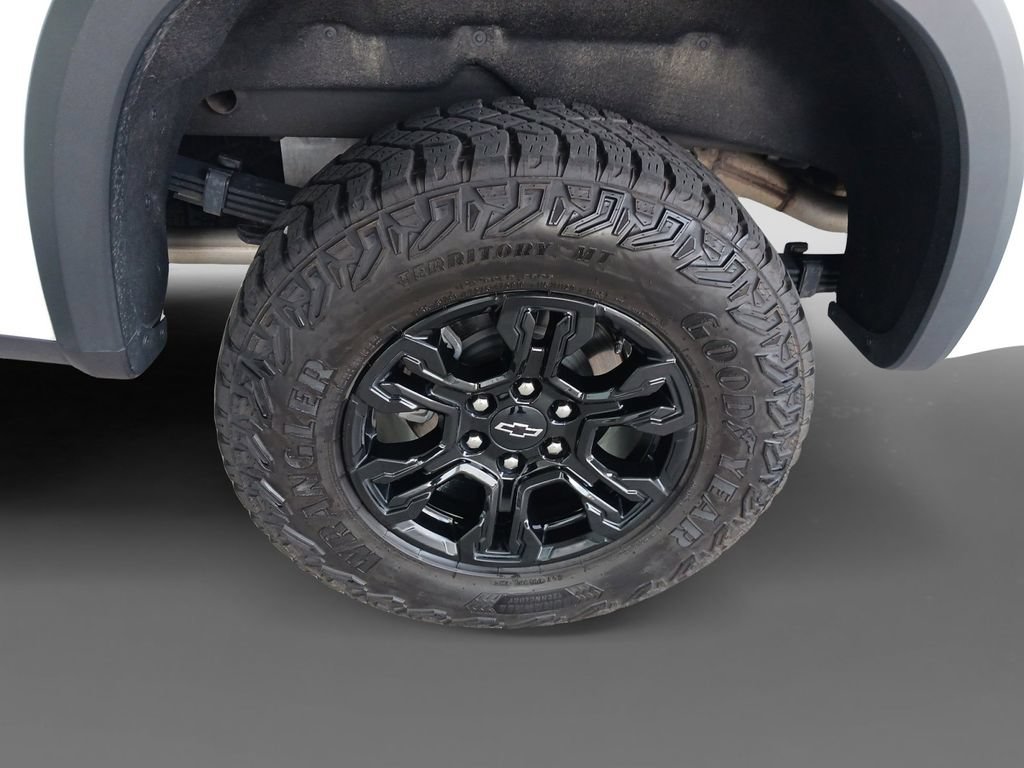 Used 2025 Chevrolet Silverado 1500 ZR2 w/ Technology Package AWD/4WD image 10