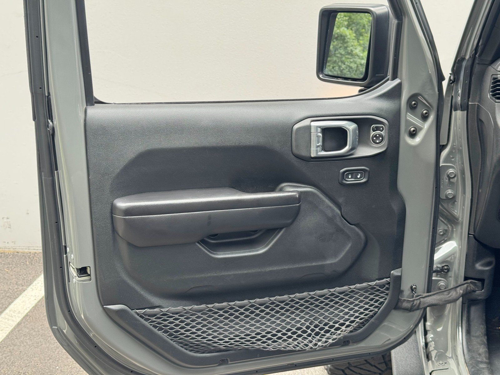 Used 2021 Jeep Gladiator Mojave AWD/4WD image 40
