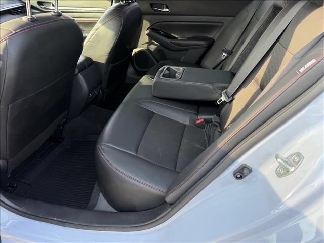 Used 2023 Nissan Altima 2.5 SR AWD/4WD image 10