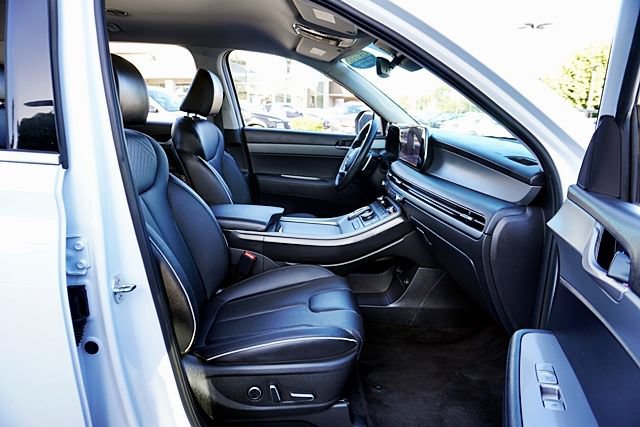 Certified 2025 Hyundai Palisade SEL FWD image 11