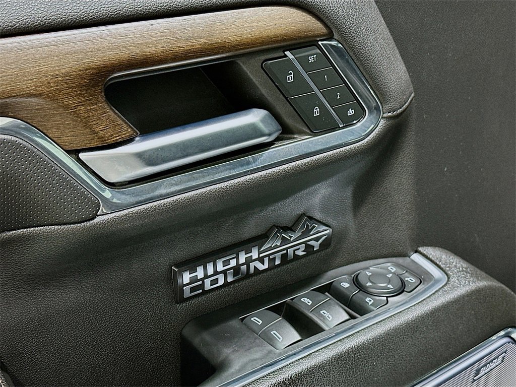 Used 2024 Chevrolet Silverado 1500 High Country w/ Technology Package image 18