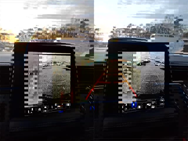 Used 2023 GMC Yukon XL AT4 w/ AT4 Premium Plus Package image 22