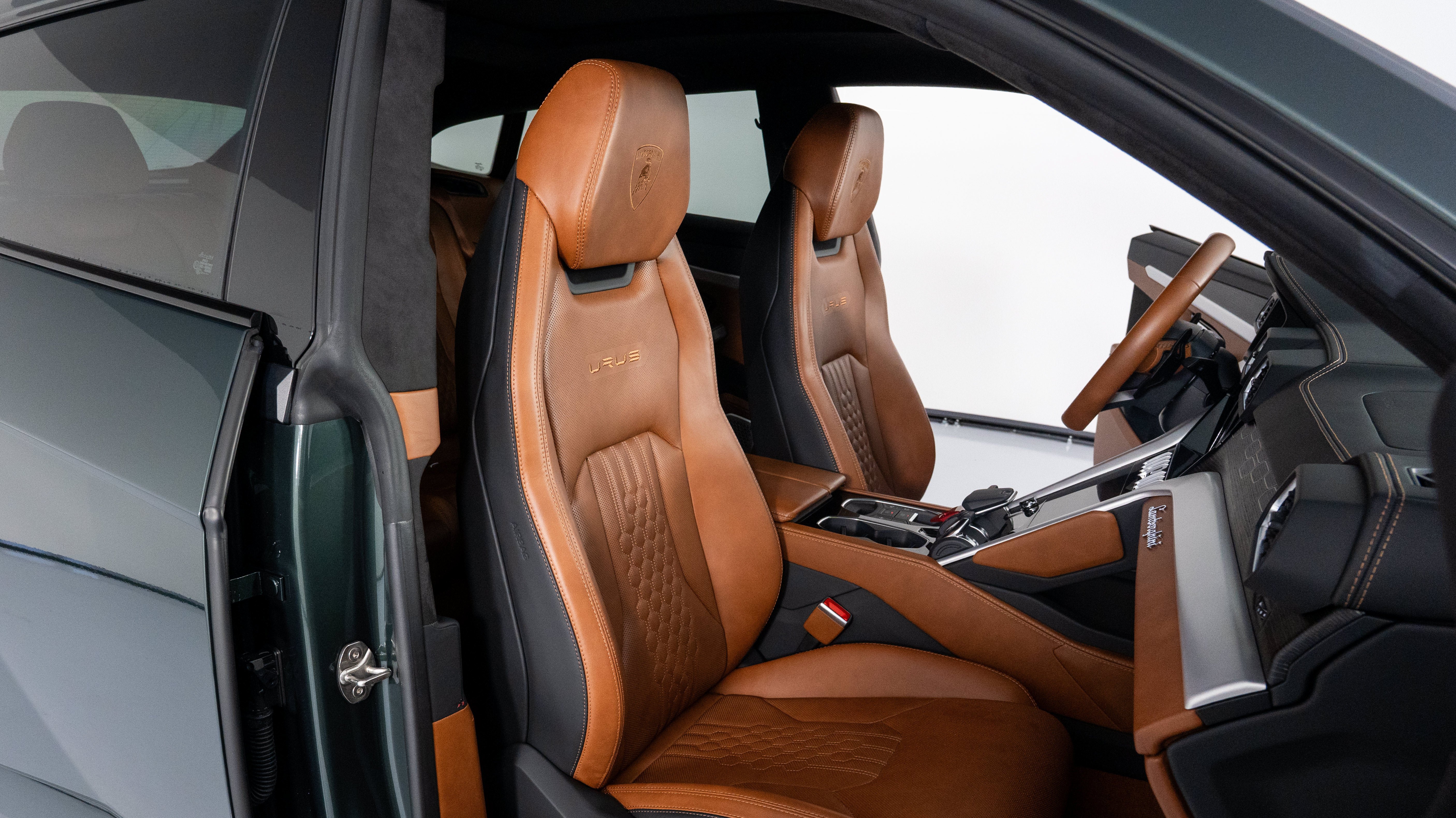 Used 2024 Lamborghini Urus S AWD/4WD image 30