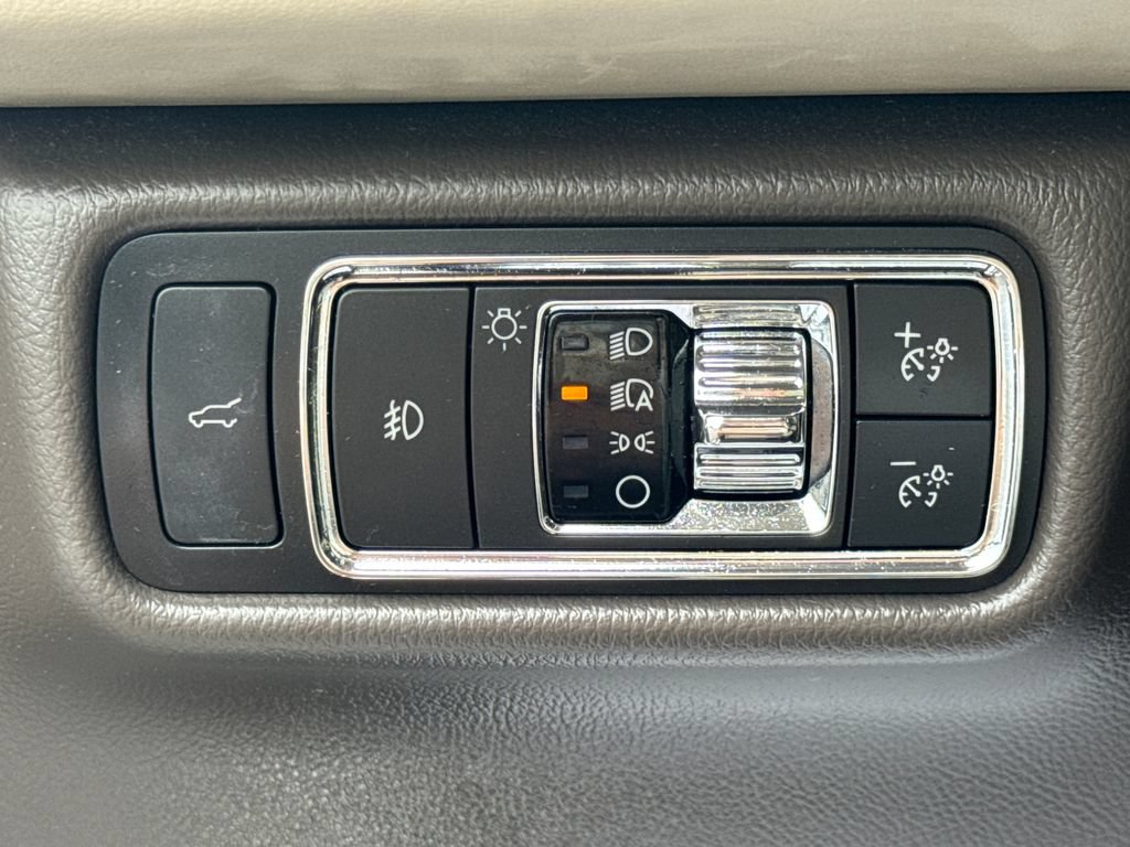 Used 2020 Lincoln Aviator Reserve w/ Equipment Group 201A AWD/4WD image 36