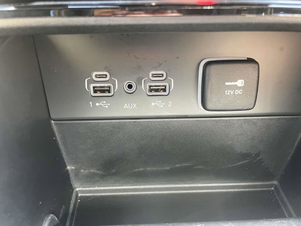 Certified 2025 Jeep Grand Cherokee Limited image 41