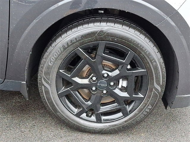 Used 2026 Kia Carnival SX Prestige image 8