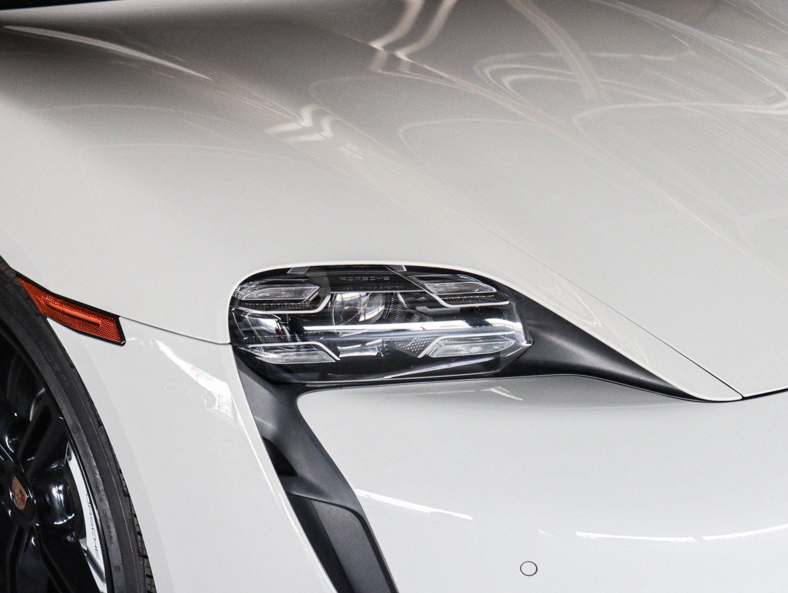 Certified 2021 Porsche Taycan 4S AWD/4WD image 25