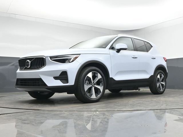 Used 2024 Volvo XC40 B5 Core AWD/4WD image 36