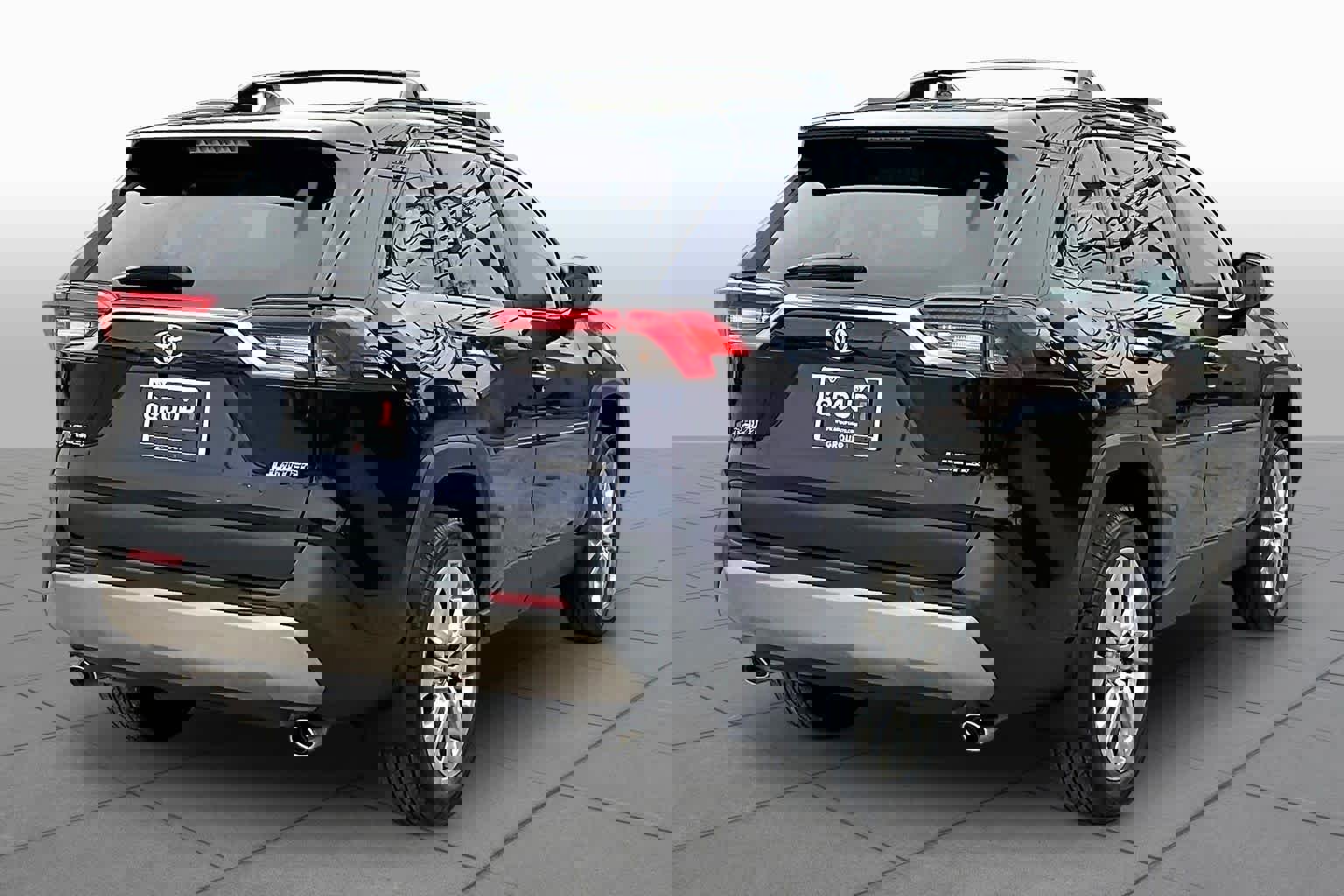 Used 2025 Toyota RAV4 Limited image 13