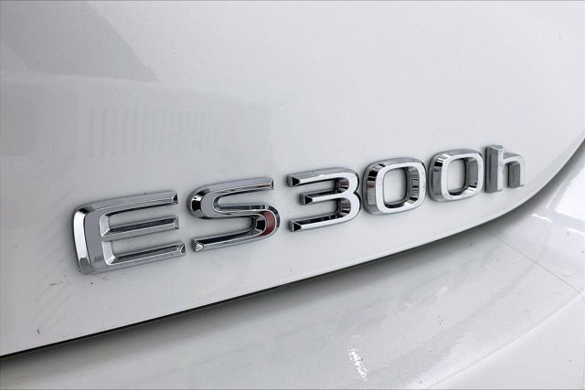 Used 2025 Lexus ES 300h w/ Premium Package image 7