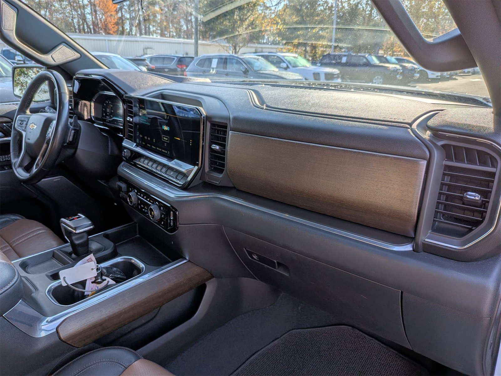 Used 2023 Chevrolet Silverado 1500 High Country image 38