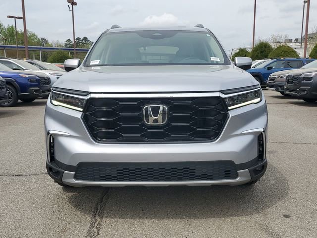 Used 2023 Honda Pilot Touring image 2
