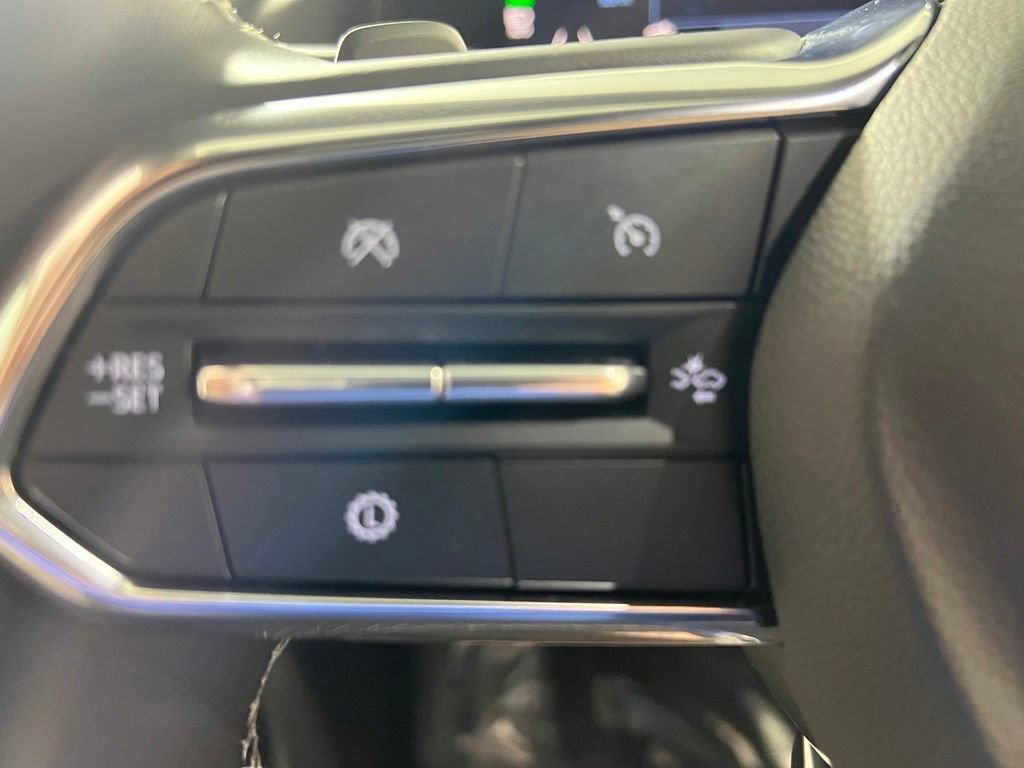 Certified 2026 Chevrolet Traverse LT w/ Sun and Wheel Package AWD/4WD image 28