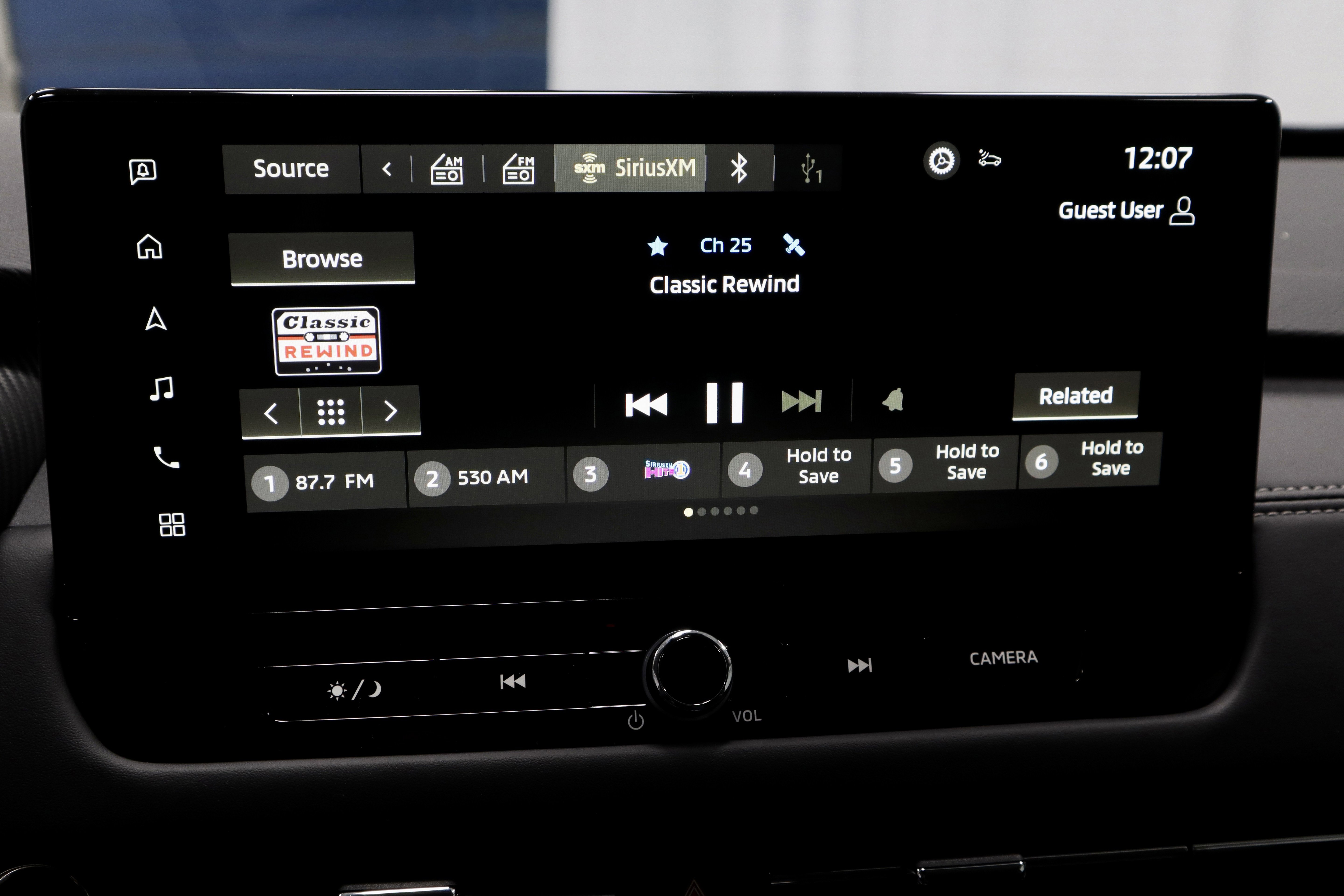 New 2025 Mitsubishi Outlander SE image 22