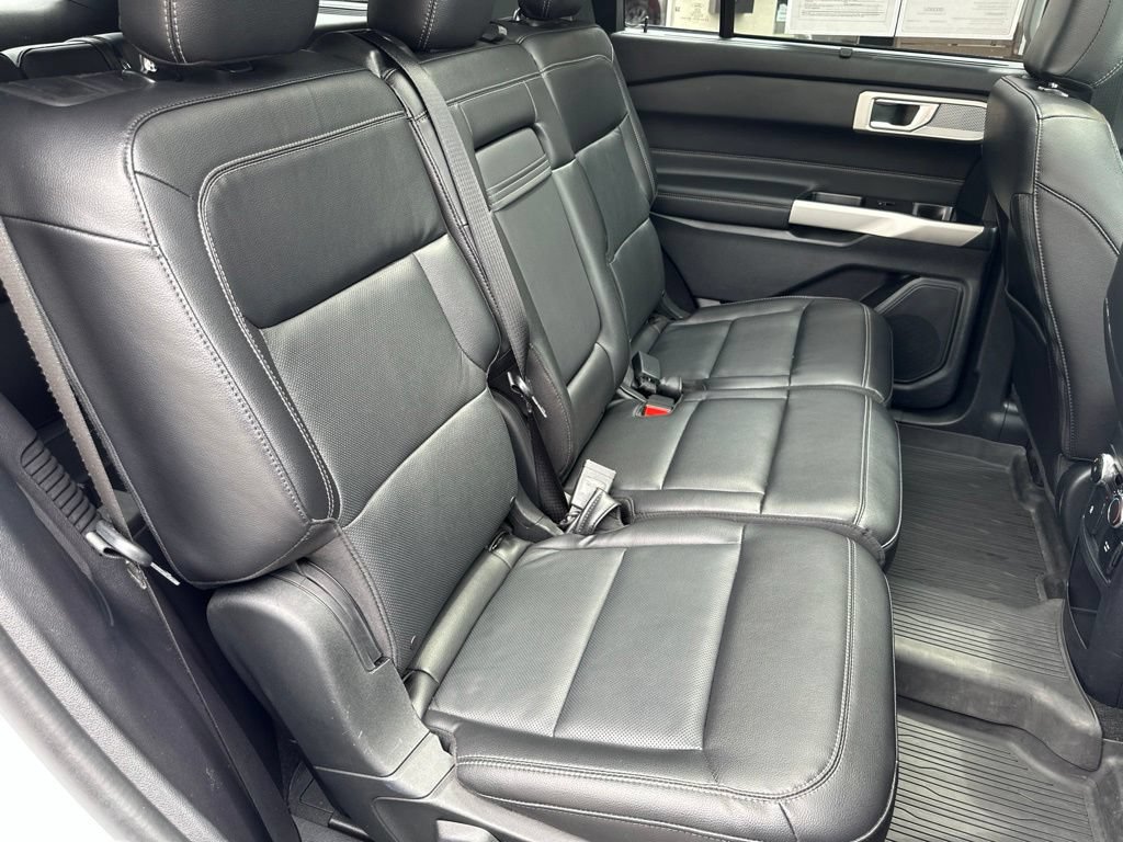 Certified 2021 Ford Explorer Limited w/ Equipment Group 301A AWD/4WD image 25