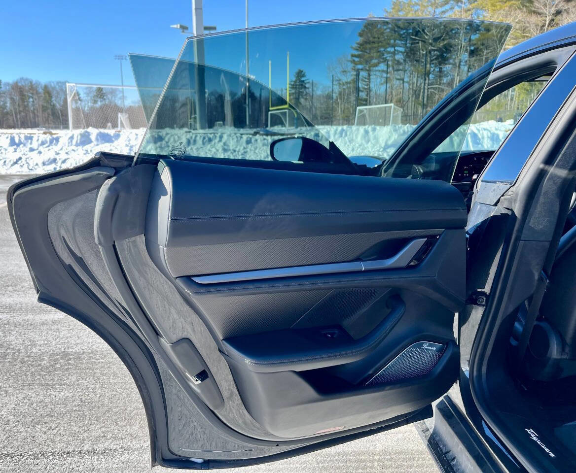 Used 2020 Porsche Taycan Turbo S image 23