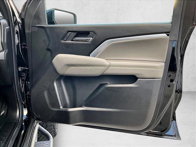 Used 2024 Chevrolet Colorado ZR2 w/ ZR2 Convenience Package III AWD/4WD image 19