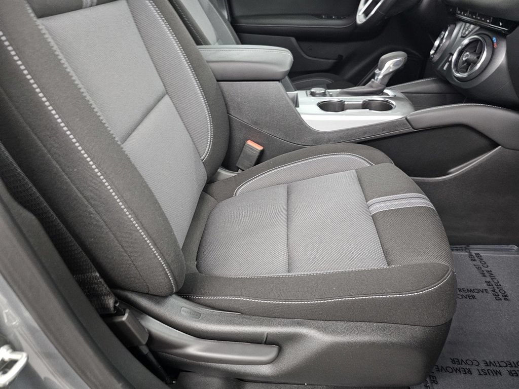 Used 2026 Chevrolet Blazer LT FWD image 23
