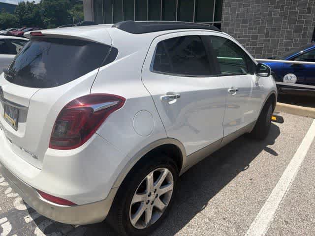 Used 2018 Buick Encore Premium w/ Experience Buick Package AWD/4WD image 7