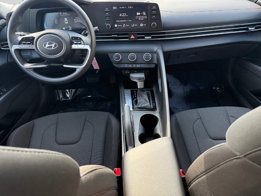 Used 2026 Hyundai Elantra SE w/ Cargo Package FWD image 10