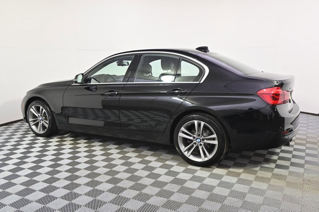 Used 2017 BMW 328d xDrive Sedan image 3