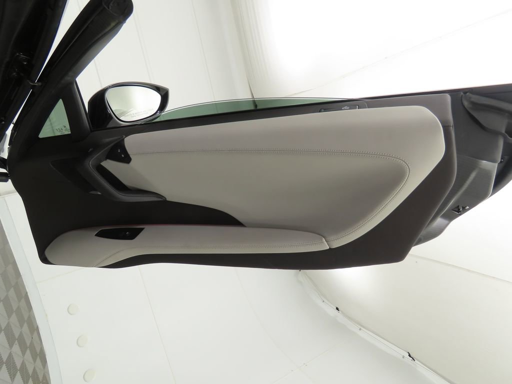 Used 2019 BMW i8 Roadster image 31