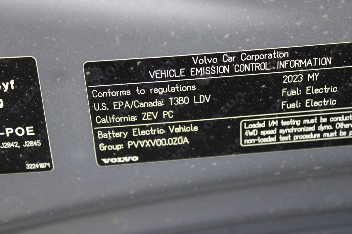 Used 2023 Volvo XC40 Recharge Plus AWD/4WD image 34