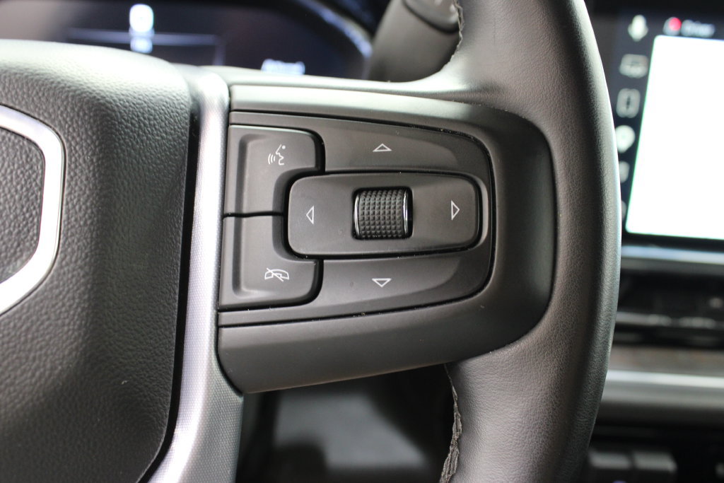 Used 2025 GMC Sierra 1500 SLT AWD/4WD image 28