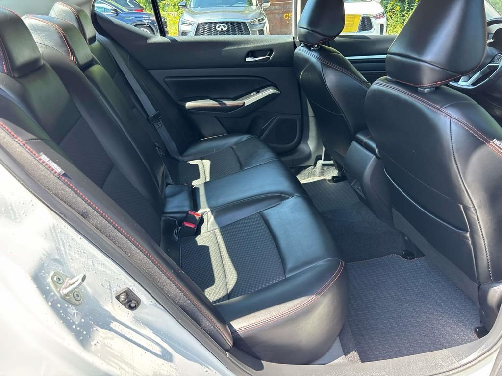 Used 2023 Nissan Altima 2.5 SR AWD/4WD image 13