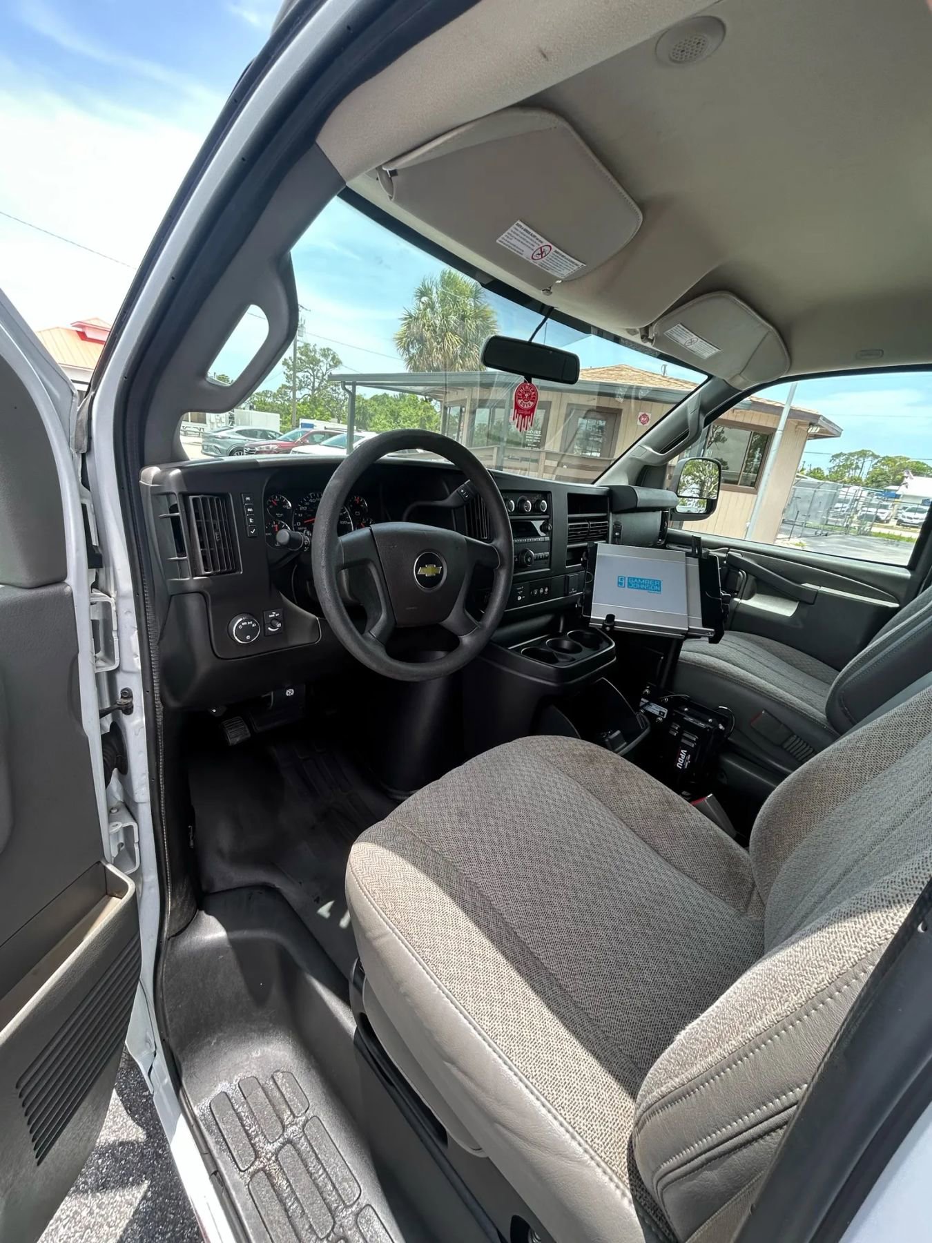 Used 2021 Chevrolet Express 2500 image 21