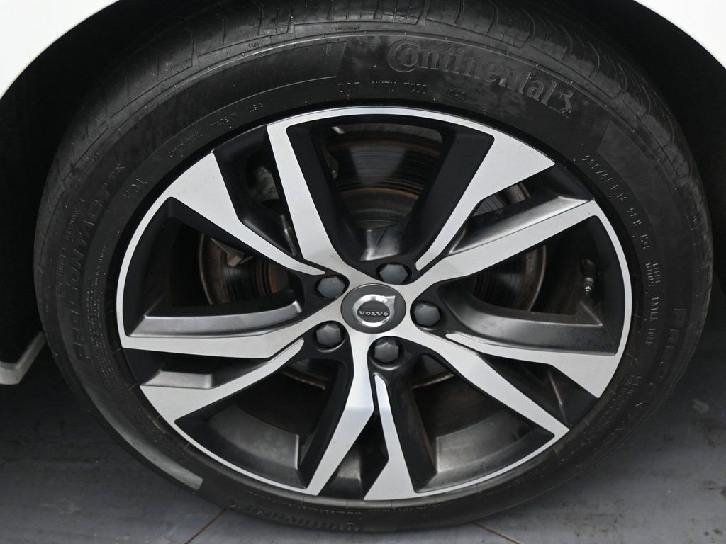 Used 2022 Volvo S60 T8 Inscription image 40