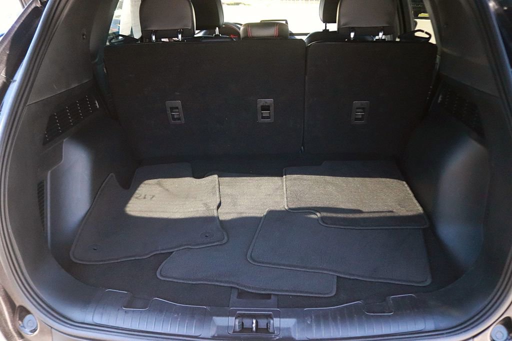 Used 2025 Ford Escape ST-Line AWD/4WD image 15