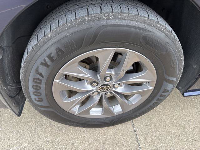 Certified 2023 Toyota Sienna XLE image 11