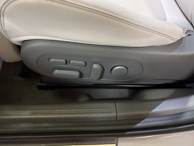 Used 2024 Hyundai Ioniq 5 Limited image 54