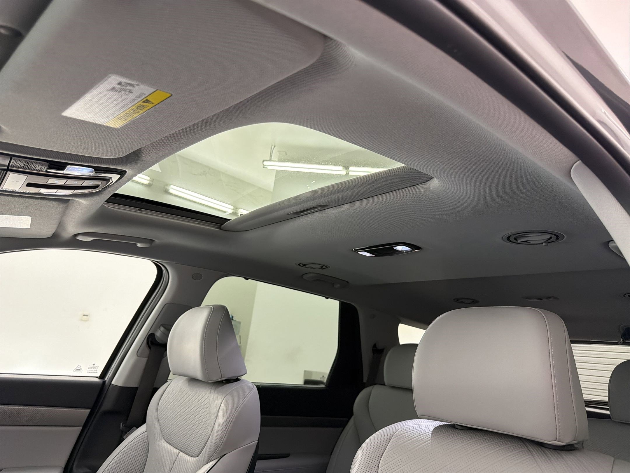 Used 2025 Hyundai Palisade SEL FWD image 14