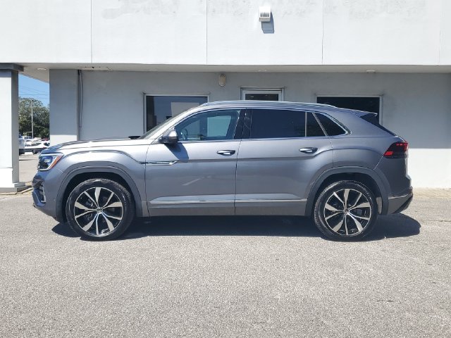 Used 2024 Volkswagen Atlas Cross Sport SEL Premium R-Line AWD/4WD image 11