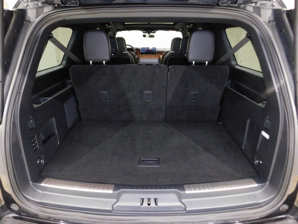 Used 2024 Lincoln Navigator L Reserve w/ Equipment Group 201A image 85